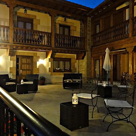 Posada Valle Del Oso Lerones 외부 사진