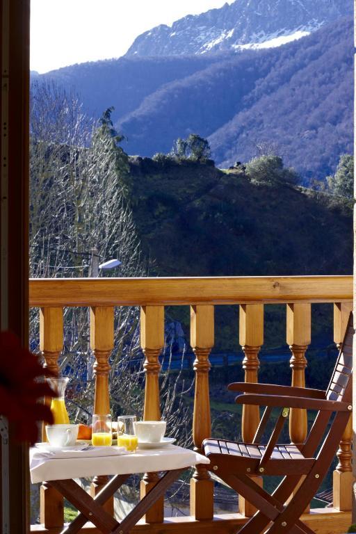 Posada Valle Del Oso Lerones 객실 사진