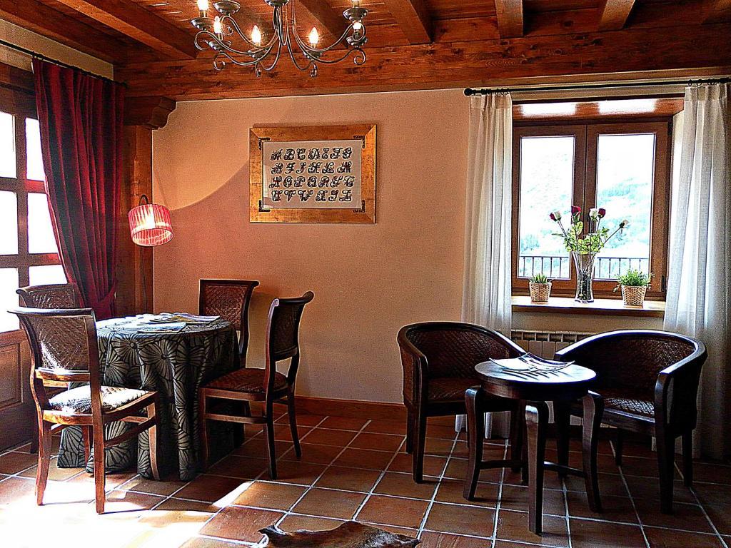Posada Valle Del Oso Lerones 외부 사진